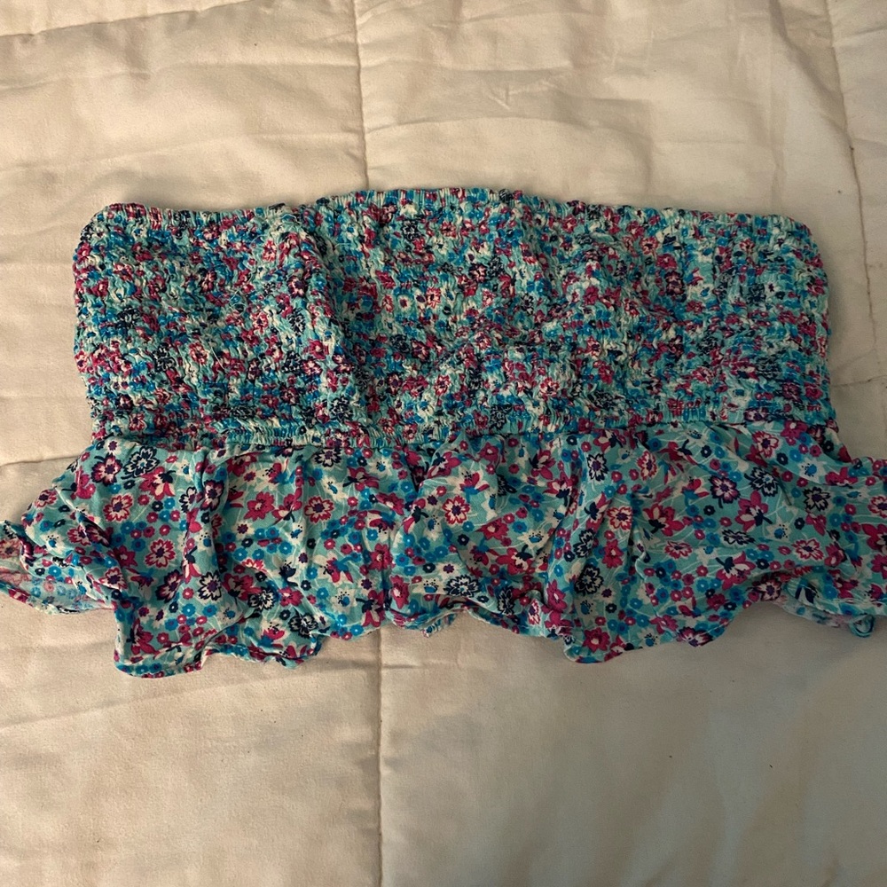 Crop top, for beach or to go out